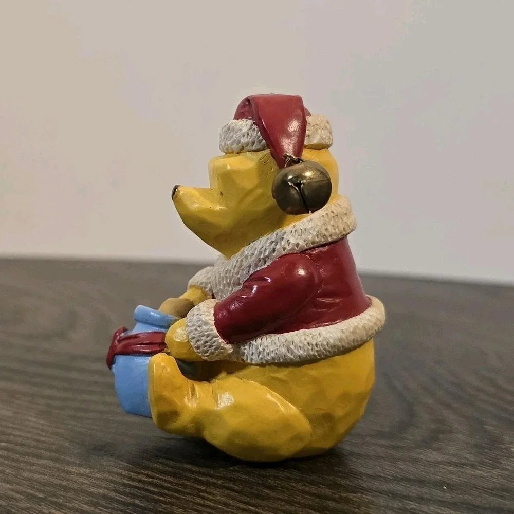 Disney Classic Winnie the Pooh Bear Santa Hat Christmas Ornament Cannon‎ Falls